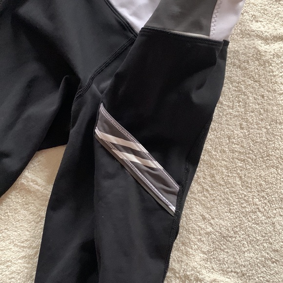 🍋Lululemon Women Size 6 Tight 25" - Picture 3 of 6